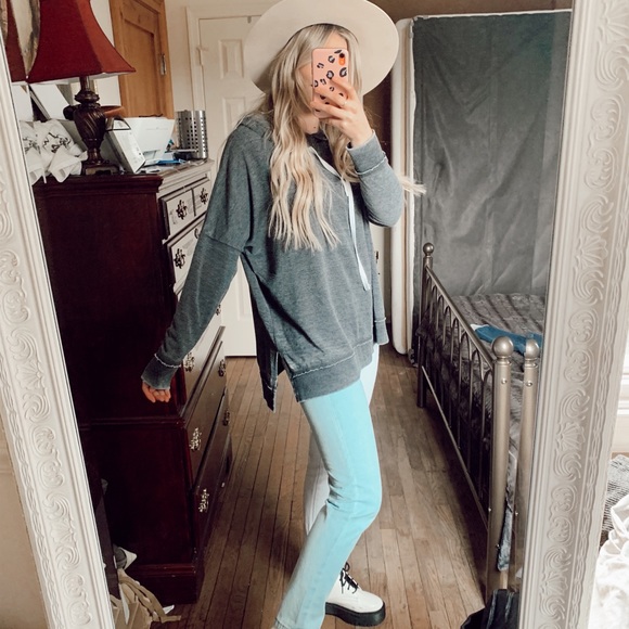 Express Tops - EXPRESS OVERSIZED HOODIE